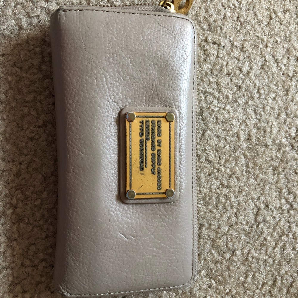 Marc Jacobs wallet